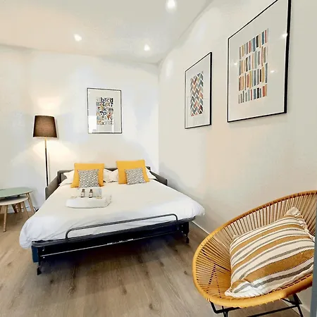 Brand-new 1 Bedroom Fully Refurbished *