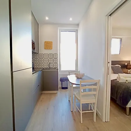 Brand-new 1 Bedroom Fully Refurbished Κάννες