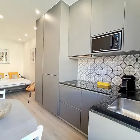 Διαμέρισμα Brand-new 1 Bedroom Fully Refurbished *
